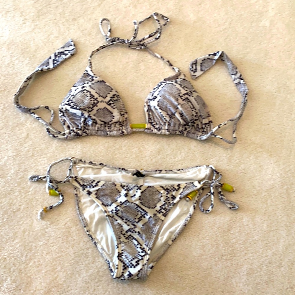 Vix bikini